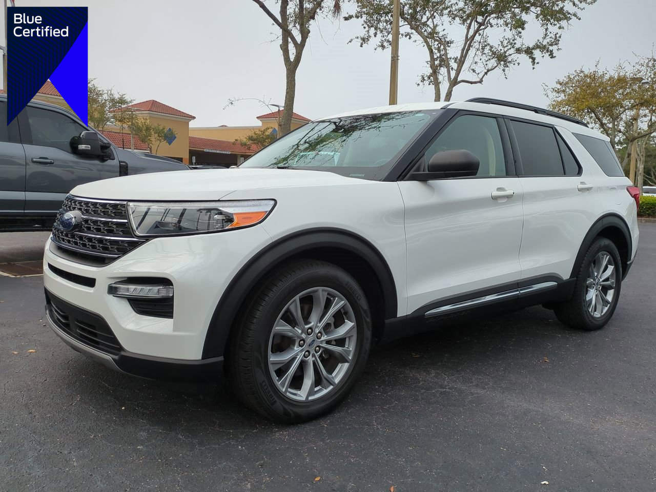 Certified 2020 Ford Explorer XLT w/ Equipment Group 202A image 1