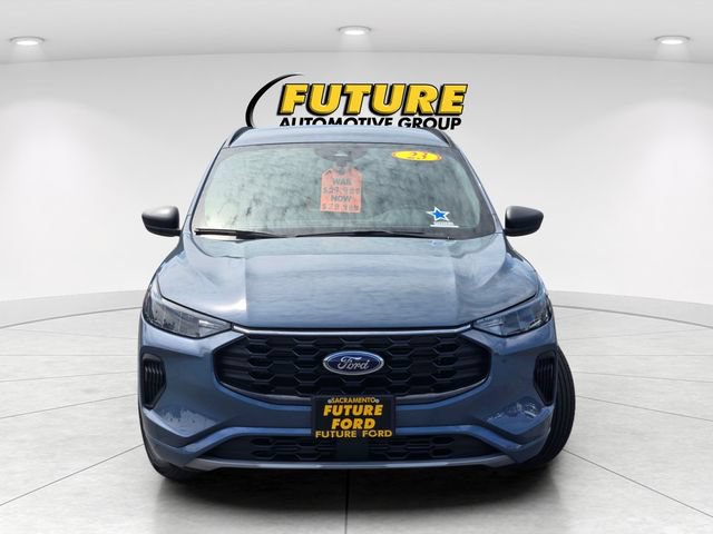 Certified 2023 Ford Escape ST-Line w/ Tech Pack #1 AWD/4WD image 2