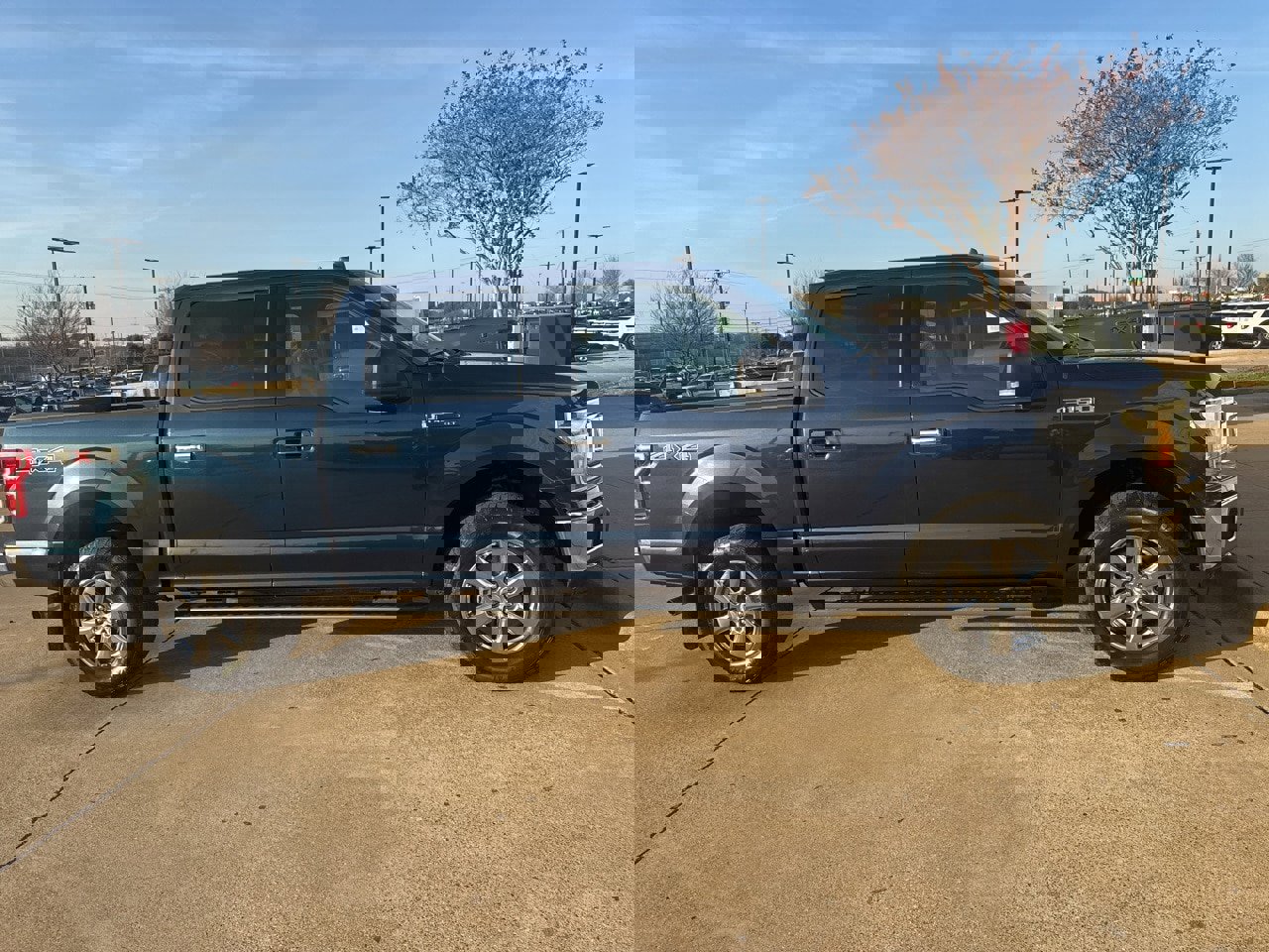 Certified 2019 Ford F150 XLT w/ Equipment Group 302A Luxury image 4