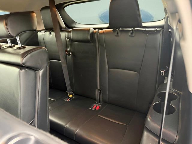 Used 2020 Toyota Highlander XLE image 13