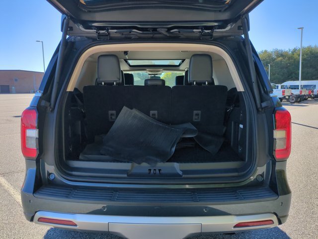 Certified 2024 Ford Expedition XLT RWD image 33