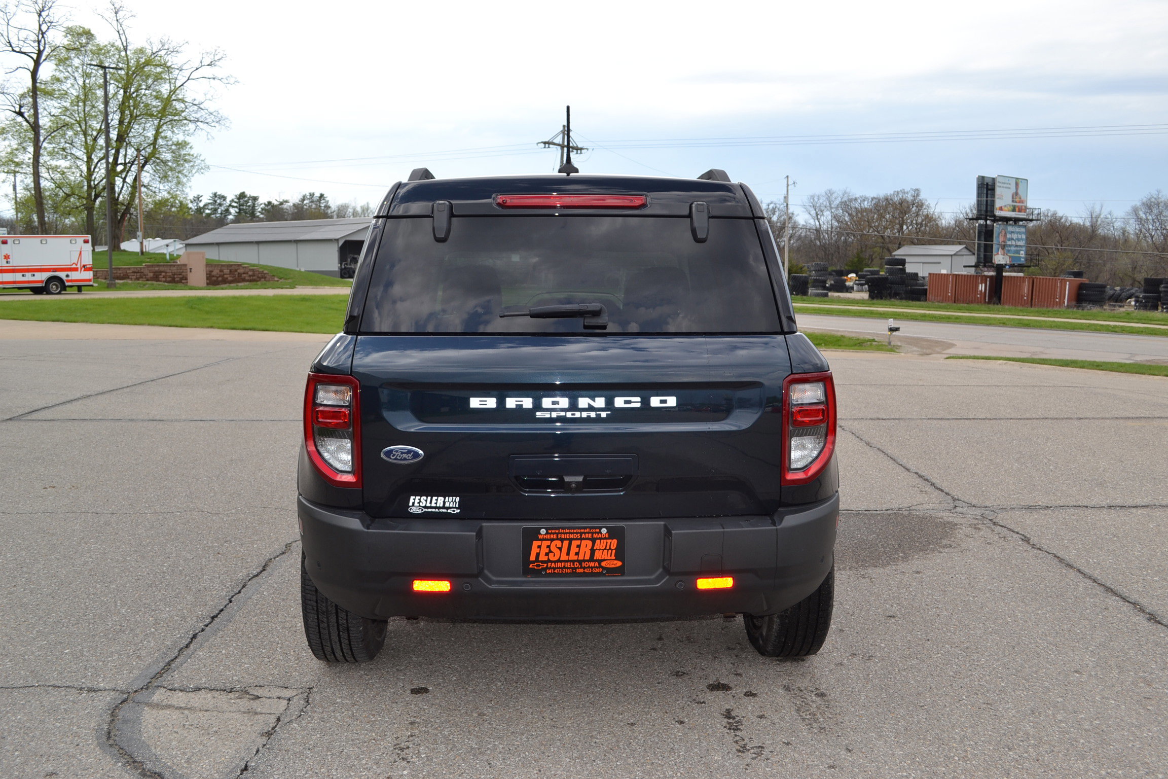 Certified 2021 Ford Bronco Sport Outer Banks w/ Outer Banks Package (96D) image 3