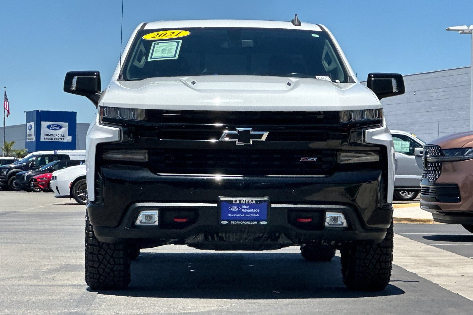 Used 2021 Chevrolet Silverado 1500 LT Trail Boss w/ Convenience Package II AWD/4WD image 8