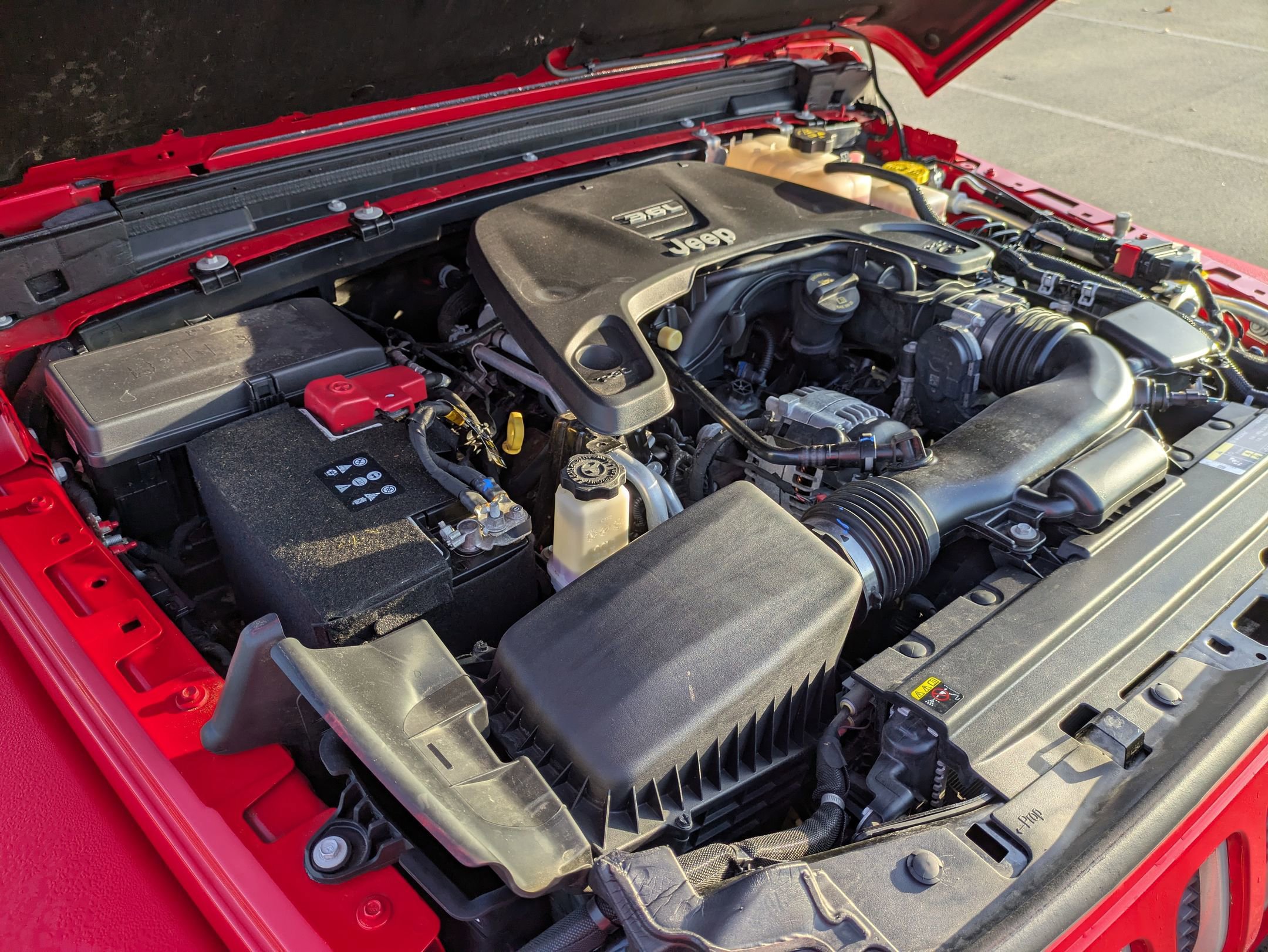 Used 2020 Jeep Wrangler Unlimited Sahara image 43