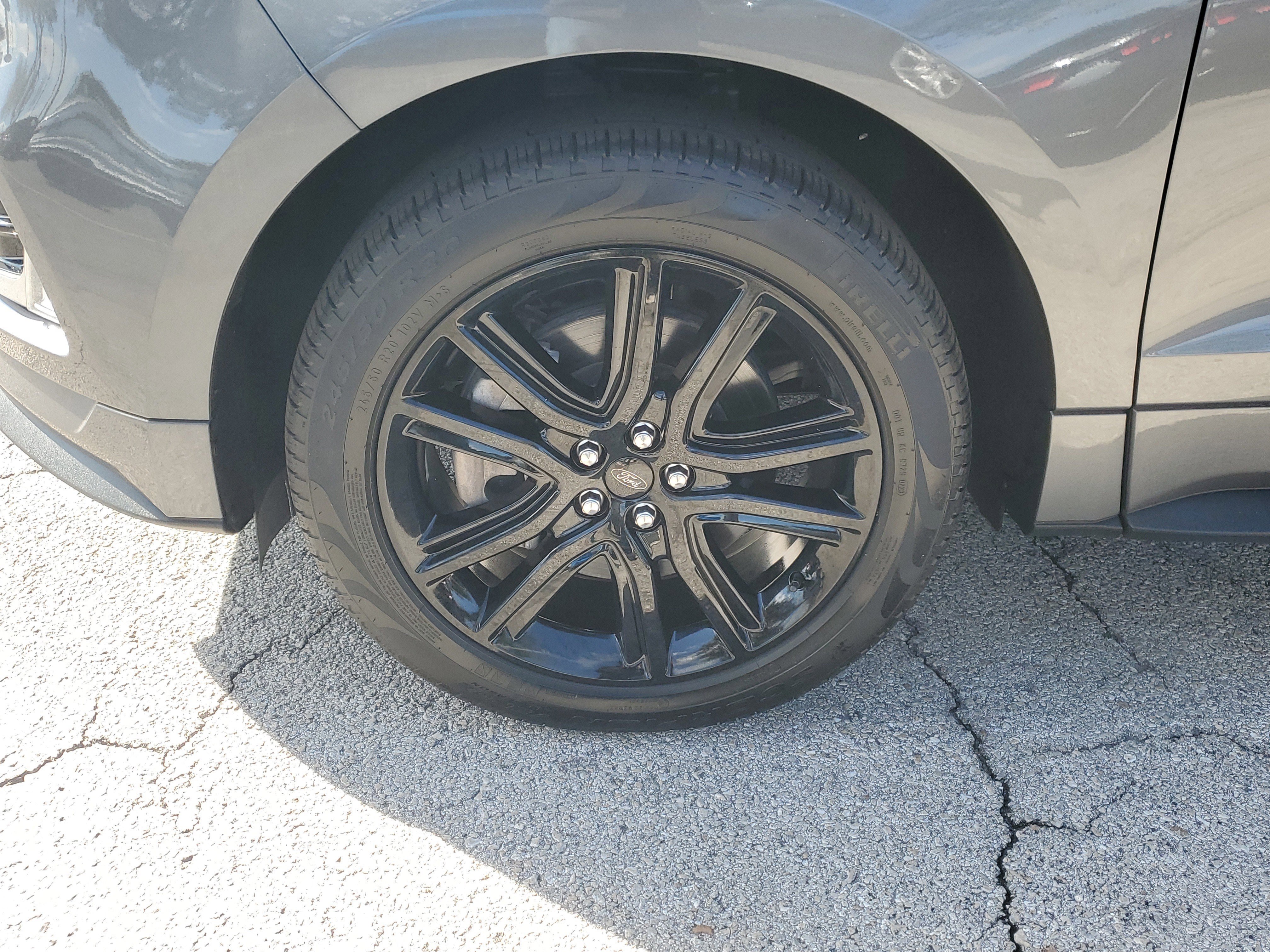 Certified 2023 Ford Edge ST-Line image 8