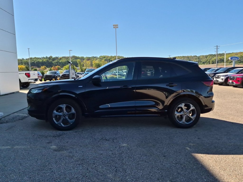 Certified 2024 Ford Escape ST-Line w/ Tech Pack #1 AWD/4WD image 5