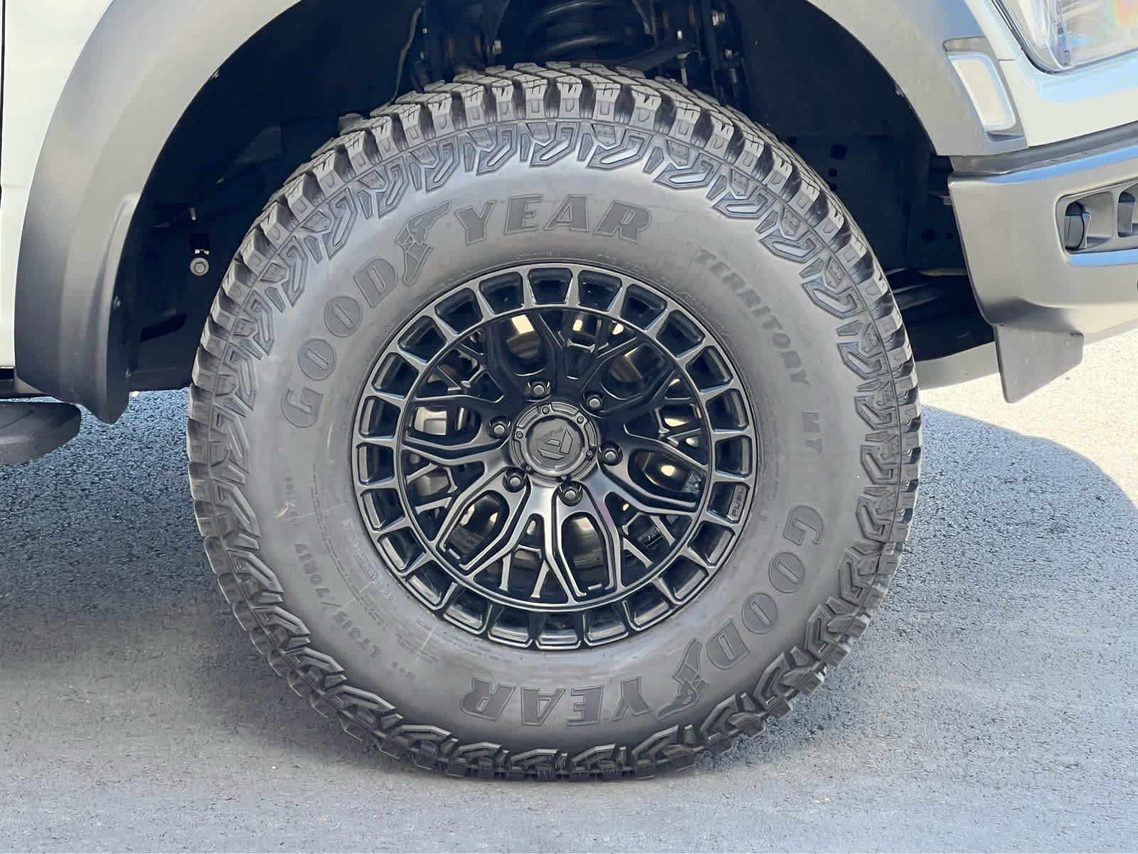 Certified 2023 Ford F150 Raptor AWD/4WD image 16