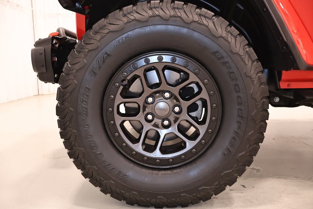 Used 2022 Jeep Wrangler Unlimited Rubicon w/ Xtreme Recon 35" Tire Package AWD/4WD image 39