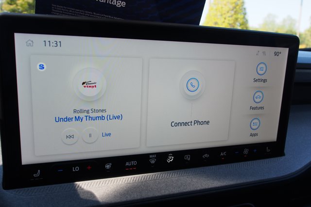 Certified 2025 Ford Maverick XLT w/ XLT Luxury Package FWD image 26