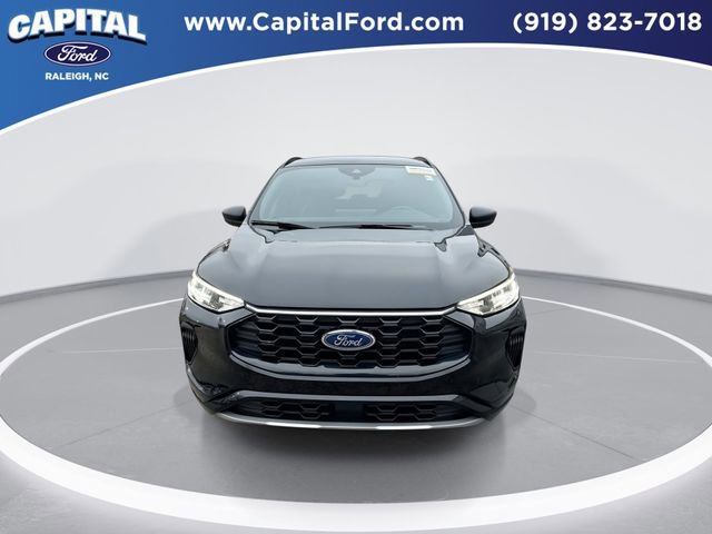 Certified 2024 Ford Escape ST-Line w/ Tech Pack #1 image 9