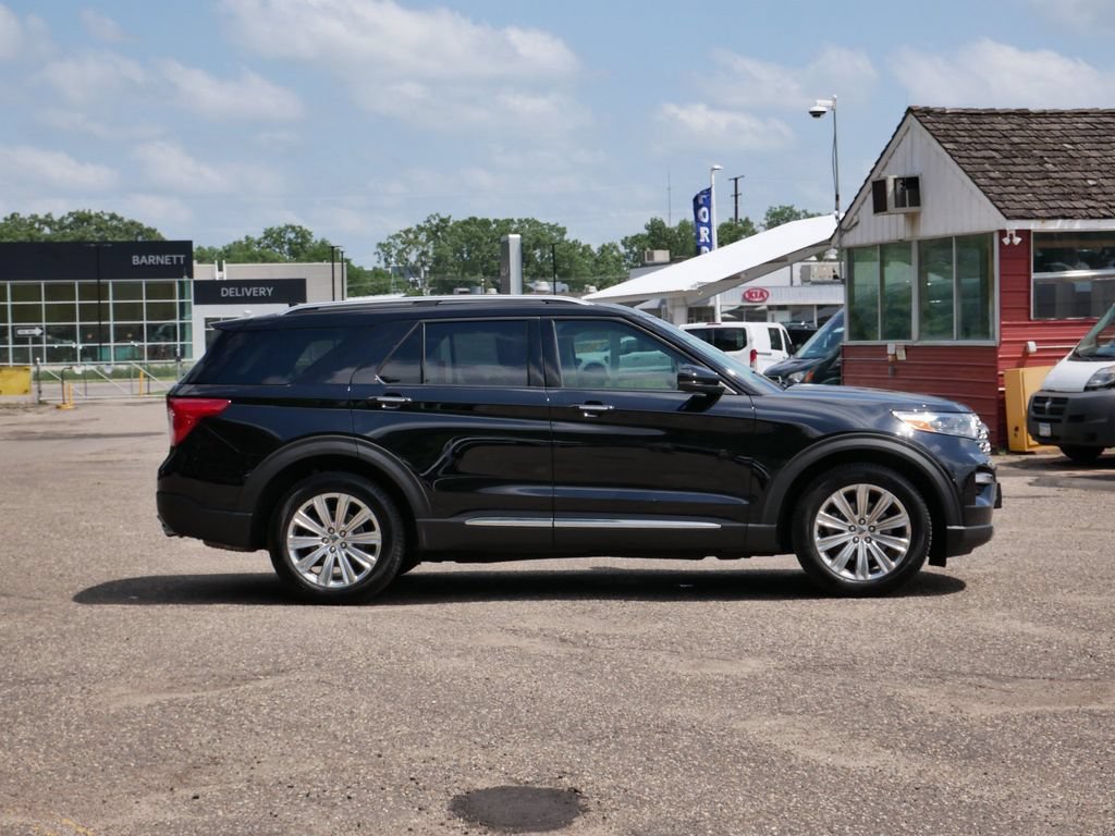 Certified 2021 Ford Explorer Limited w/ Equipment Group 301A AWD/4WD image 2