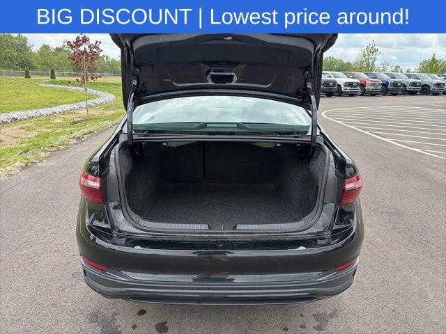 Used 2024 Volkswagen Jetta S FWD image 9