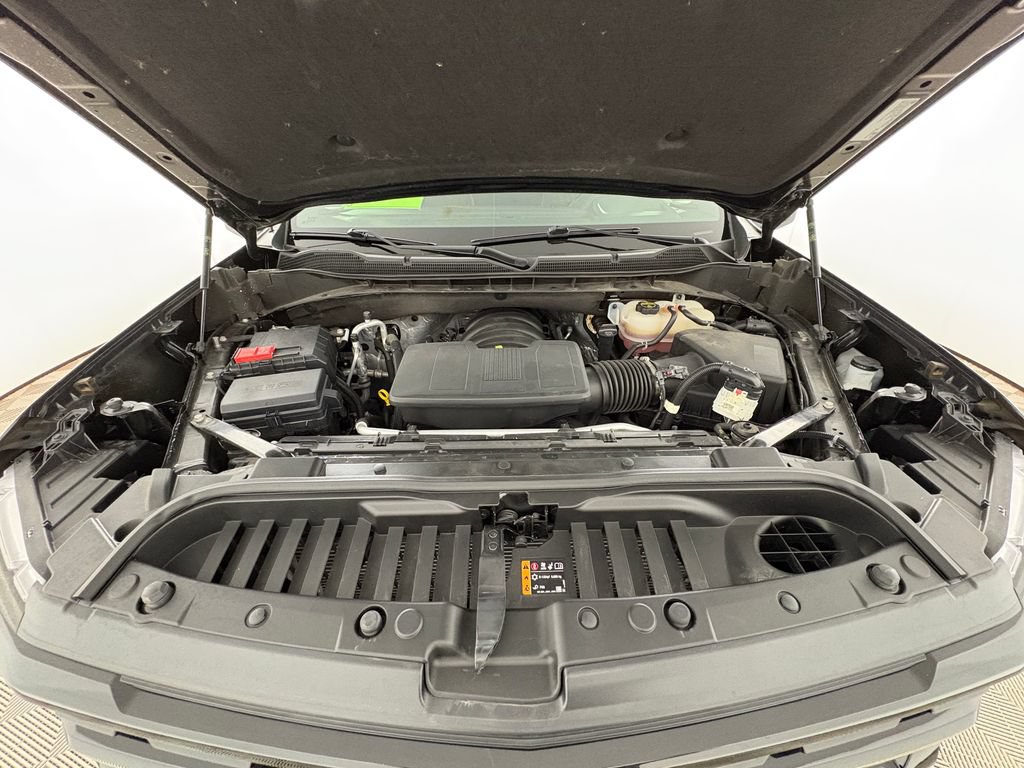 Used 2024 Chevrolet Silverado 1500 LT Trail Boss w/ Convenience Package II AWD/4WD image 33