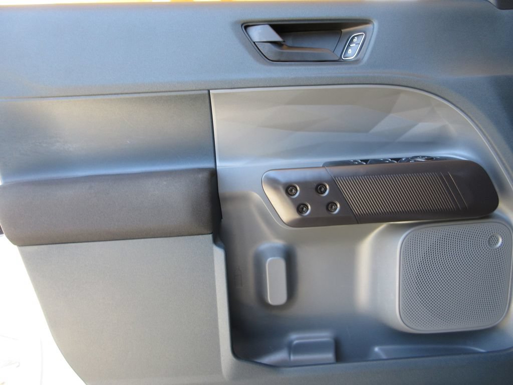 Certified 2024 Ford Maverick XL FWD image 9