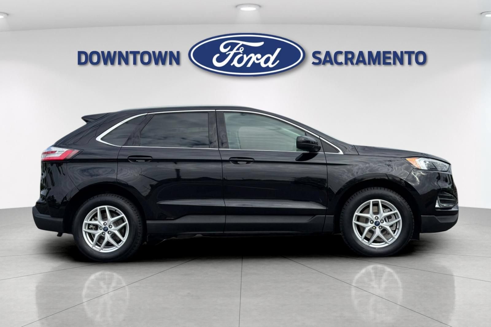Certified 2022 Ford Edge SEL w/ Convenience Package AWD/4WD image 10