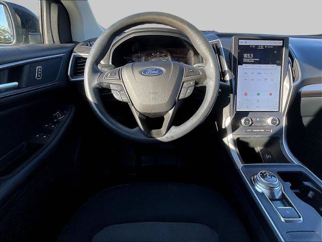 Certified 2022 Ford Edge SE w/ Black Appearance Package AWD/4WD image 10