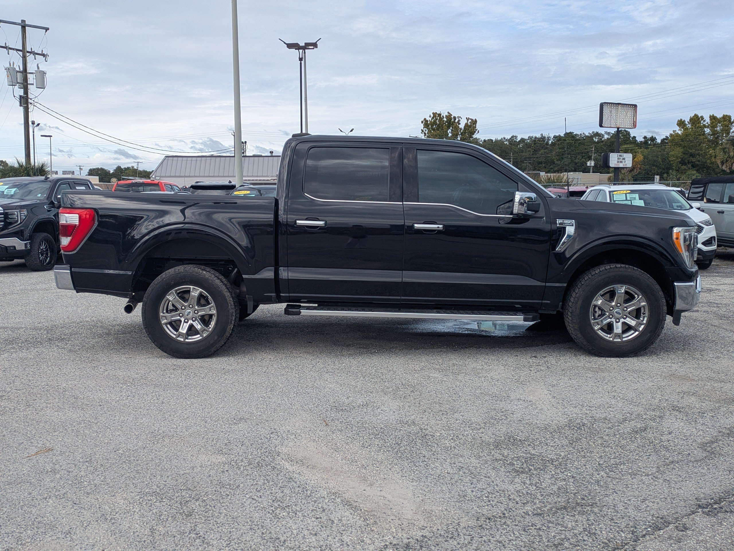 Certified 2022 Ford F150 Lariat AWD/4WD image 3