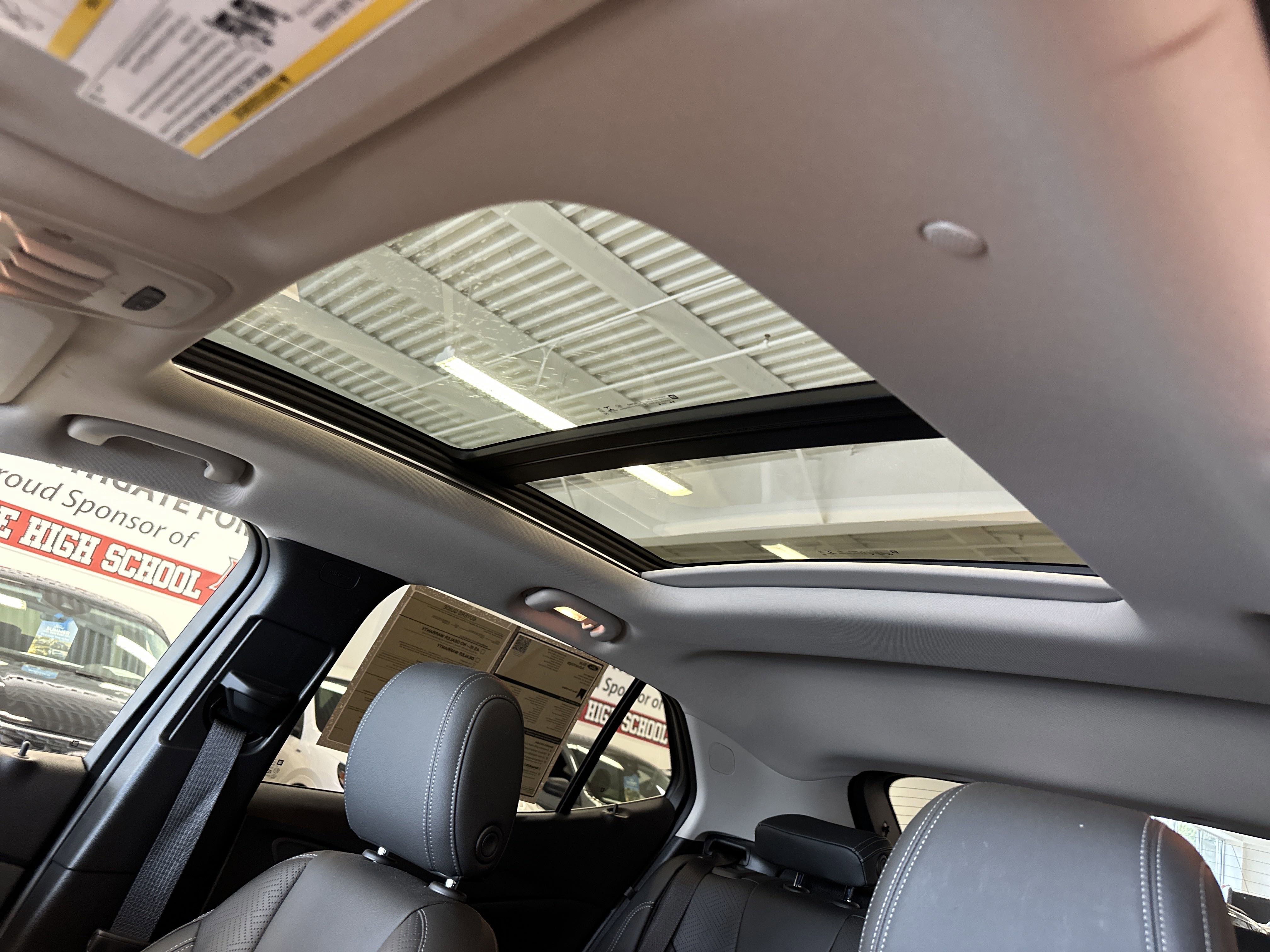 Used 2023 Buick Encore GX Essence w/ Experience Buick Package image 13