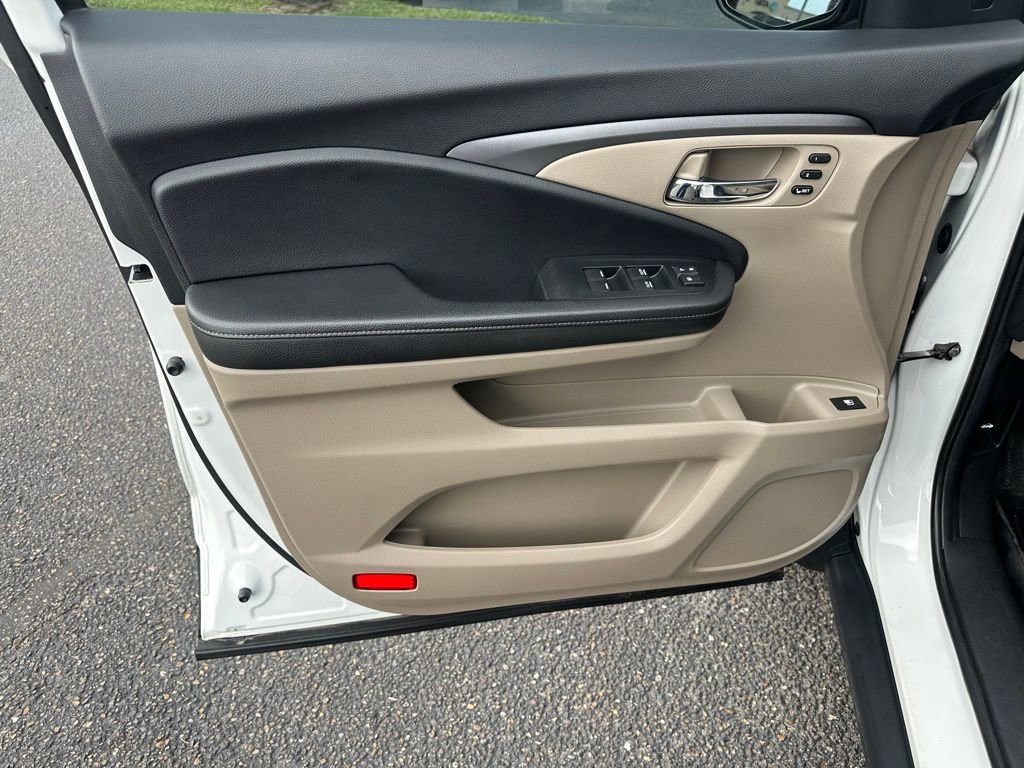 Used 2022 Honda Ridgeline RTL image 10