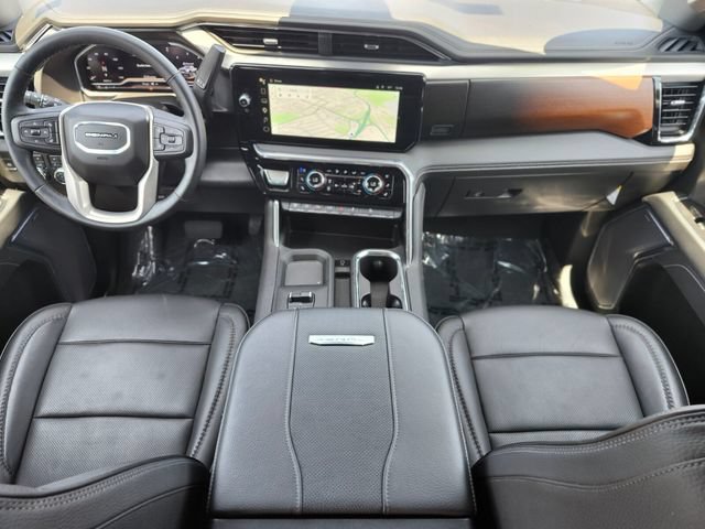 Used 2025 GMC Sierra 2500 Denali w/ Denali Reserve Package AWD/4WD image 12