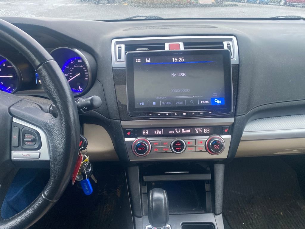 Used 2017 Subaru Outback 2.5i Premium image 24