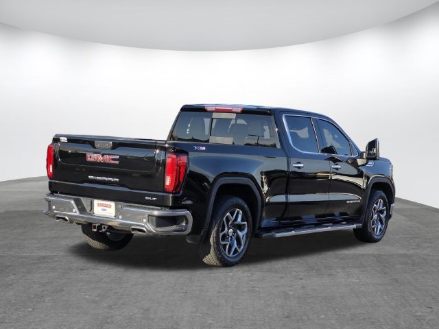 Used 2023 GMC Sierra 1500 SLT AWD/4WD image 4