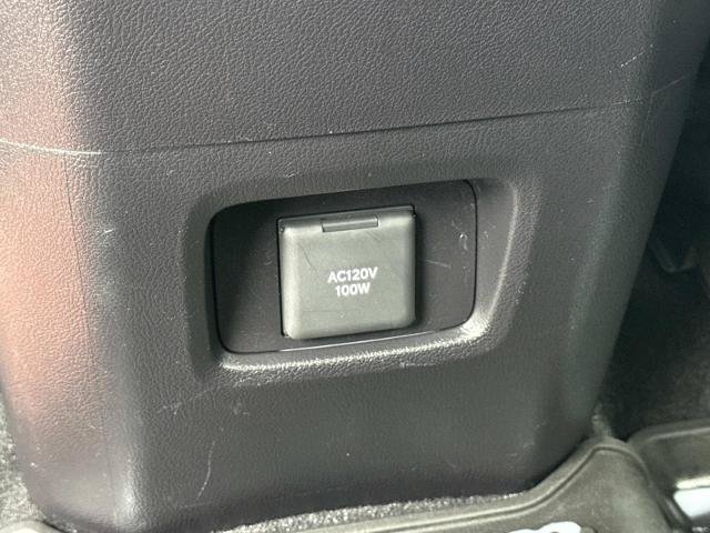 Used 2025 Toyota Grand Highlander AWD image 35