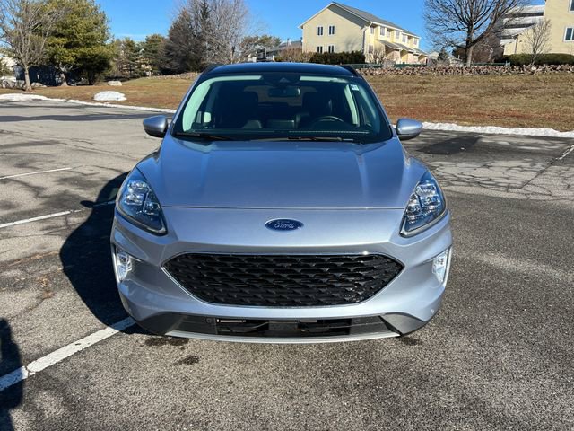 Certified 2022 Ford Escape Titanium image 3