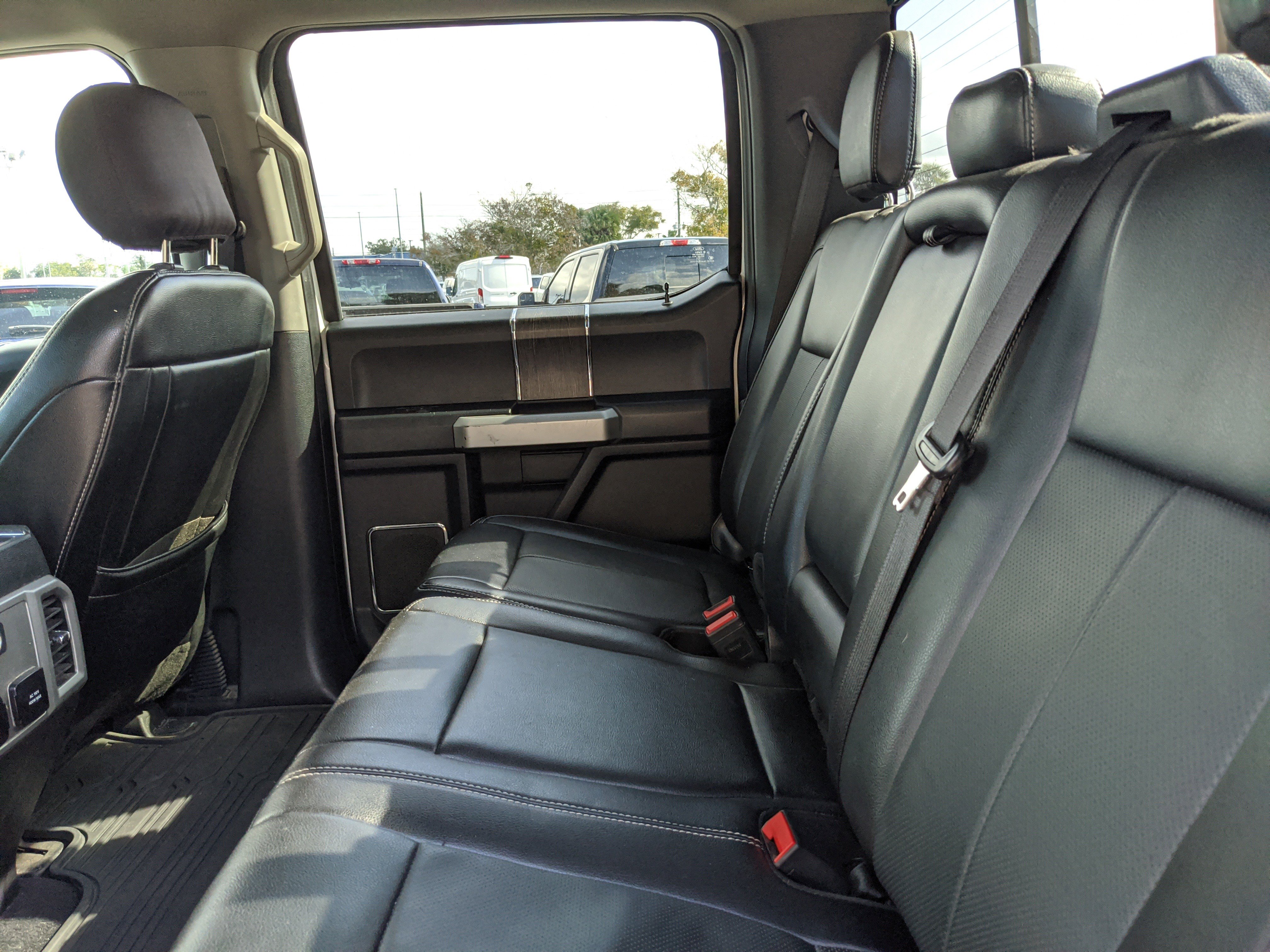 Certified 2021 Ford F350 Lariat w/ Chrome Package image 18