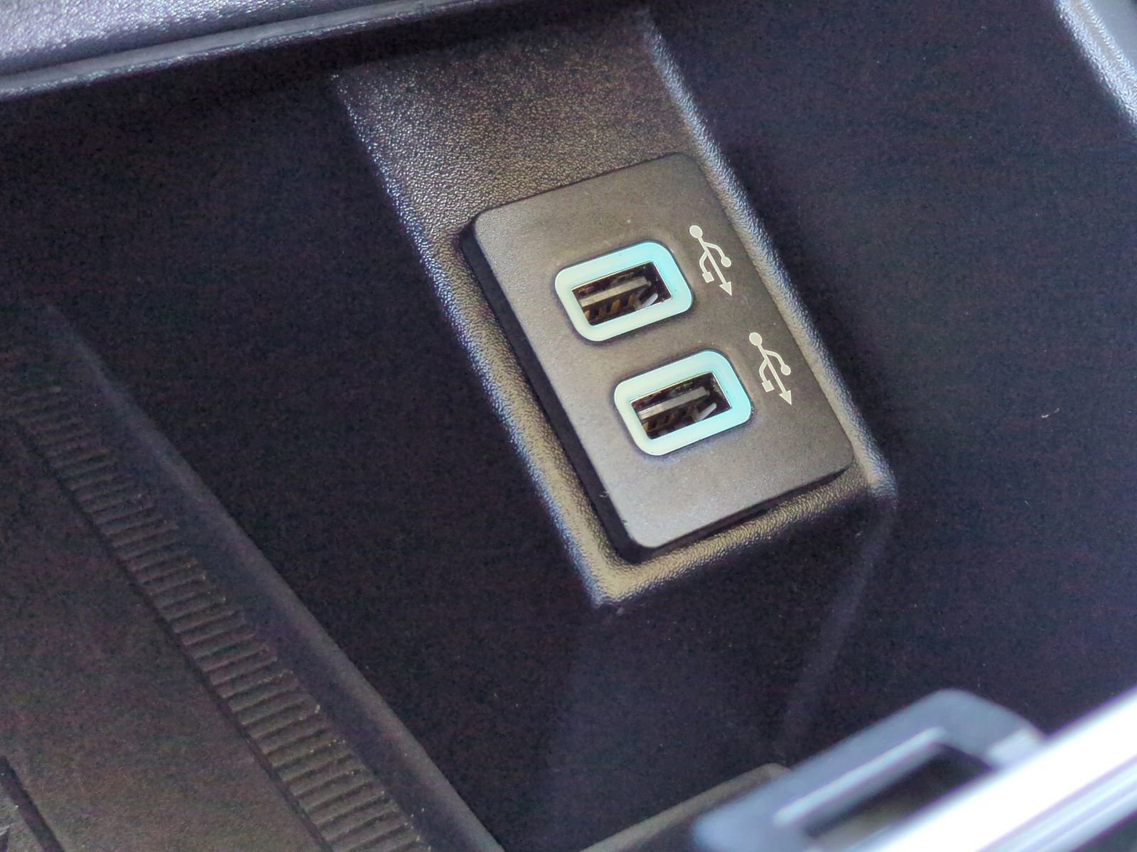 Certified 2019 Ford Edge SEL w/ Equipment Group 201A image 36