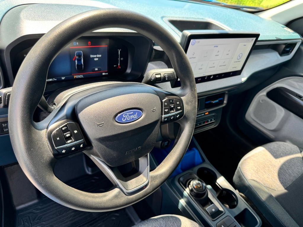 Certified 2025 Ford Maverick XLT FWD image 26