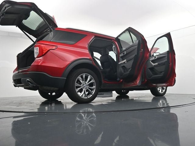 Certified 2022 Ford Explorer Limited w/ Equipment Group 301A AWD/4WD image 47