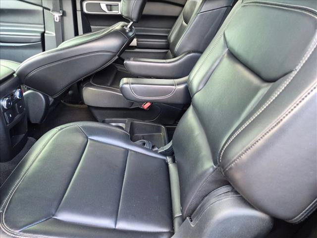 Certified 2021 Ford Explorer XLT w/ Equipment Group 202A RWD image 17
