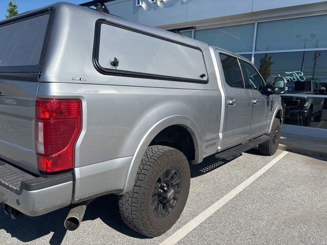 Certified 2022 Ford F350 Lariat w/ Tremor Off-Road Package AWD/4WD image 5
