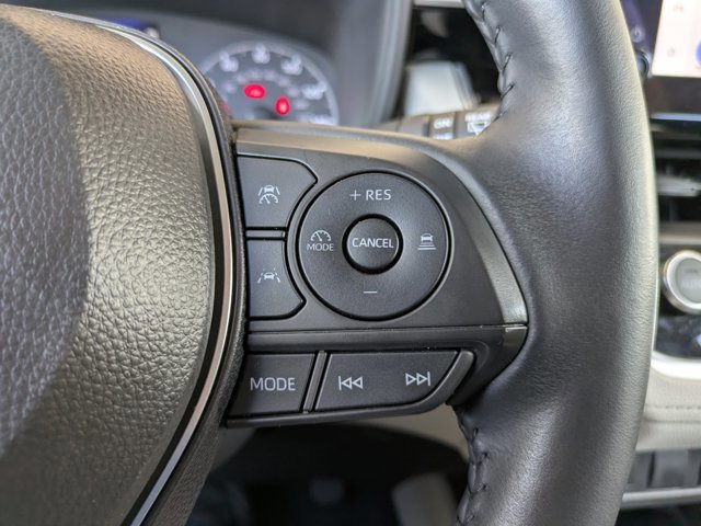 Used 2024 Toyota Corolla Cross LE w/ Moonroof Package image 23
