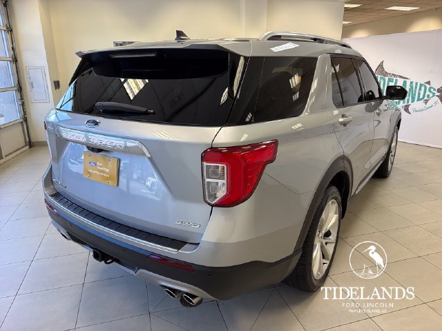 Certified 2023 Ford Explorer Platinum w/ Technology Package AWD/4WD image 9