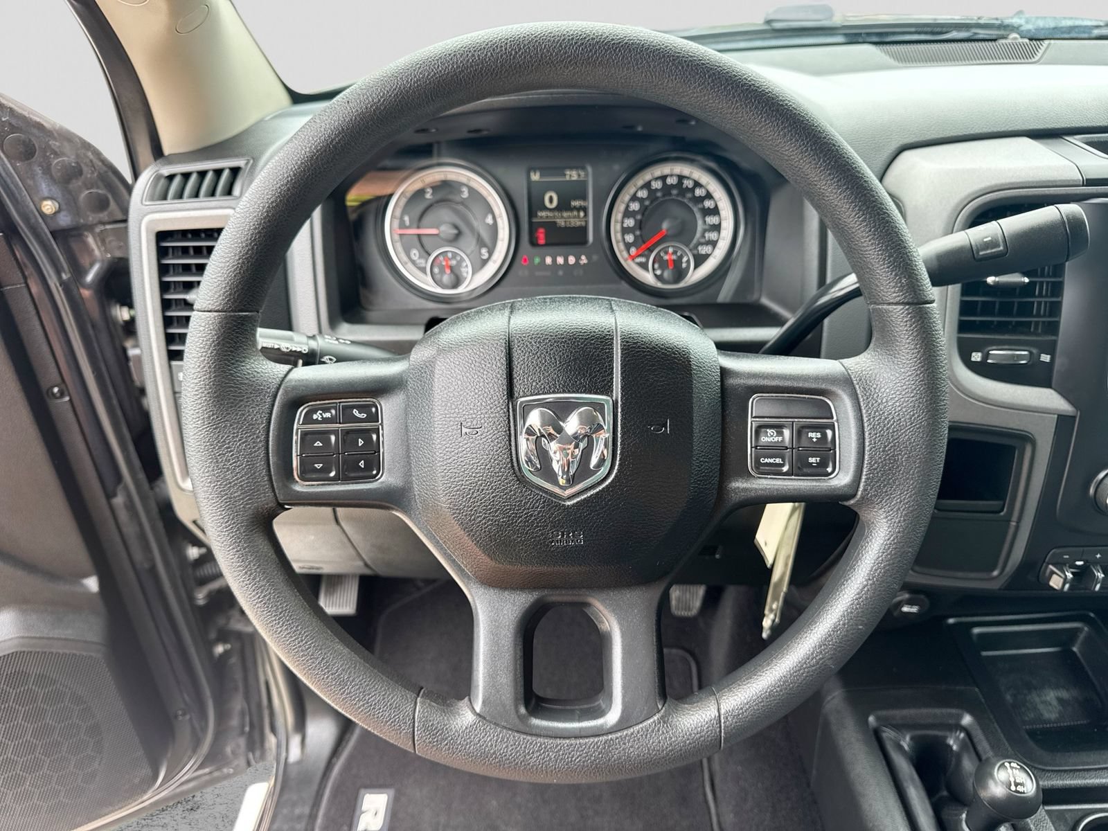 Used 2018 RAM 2500 Tradesman w/ Chrome Appearance Group AWD/4WD image 28