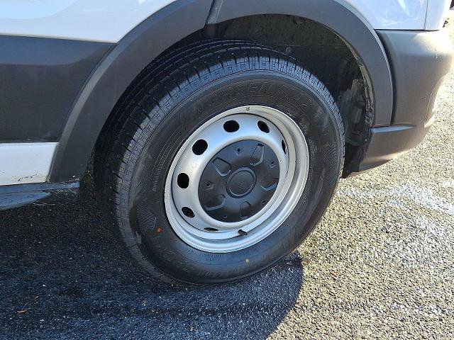 Certified 2022 Ford Transit 250 Low Roof image 30