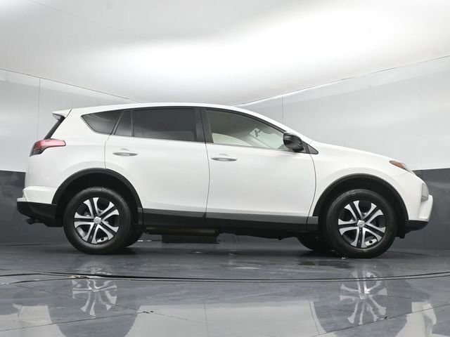 Used 2018 Toyota RAV4 LE w/ All Weather Liner Package AWD/4WD image 17