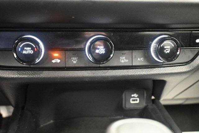 Used 2025 Honda HR-V Sport image 11