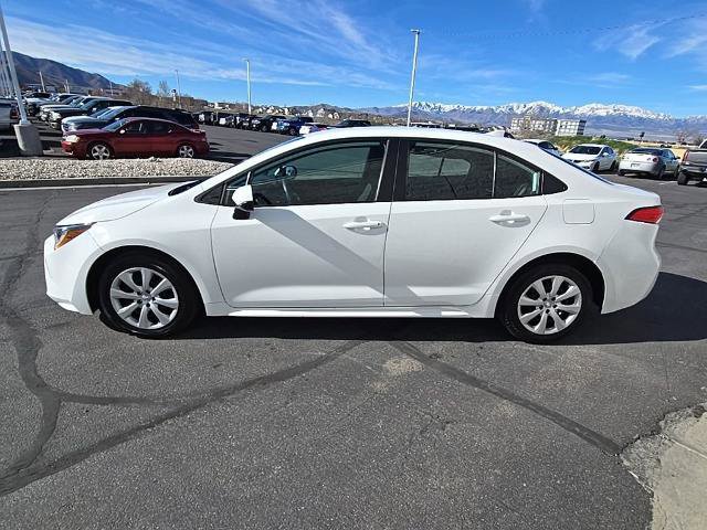 Used 2024 Toyota Corolla LE image 2