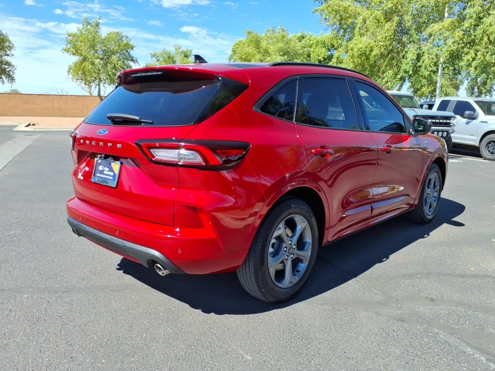 Certified 2024 Ford Escape ST-Line w/ Tech Pack #1 FWD image 4