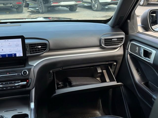 Certified 2020 Ford Explorer XLT w/ Equipment Group 202A image 35