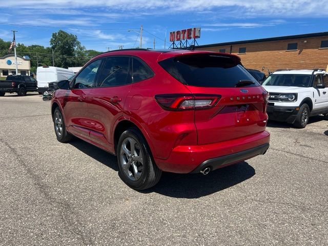 Certified 2024 Ford Escape ST-Line w/ Tech Pack #1 AWD/4WD image 5