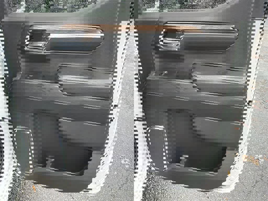 Used 2023 Chevrolet Silverado 1500 RST image 15