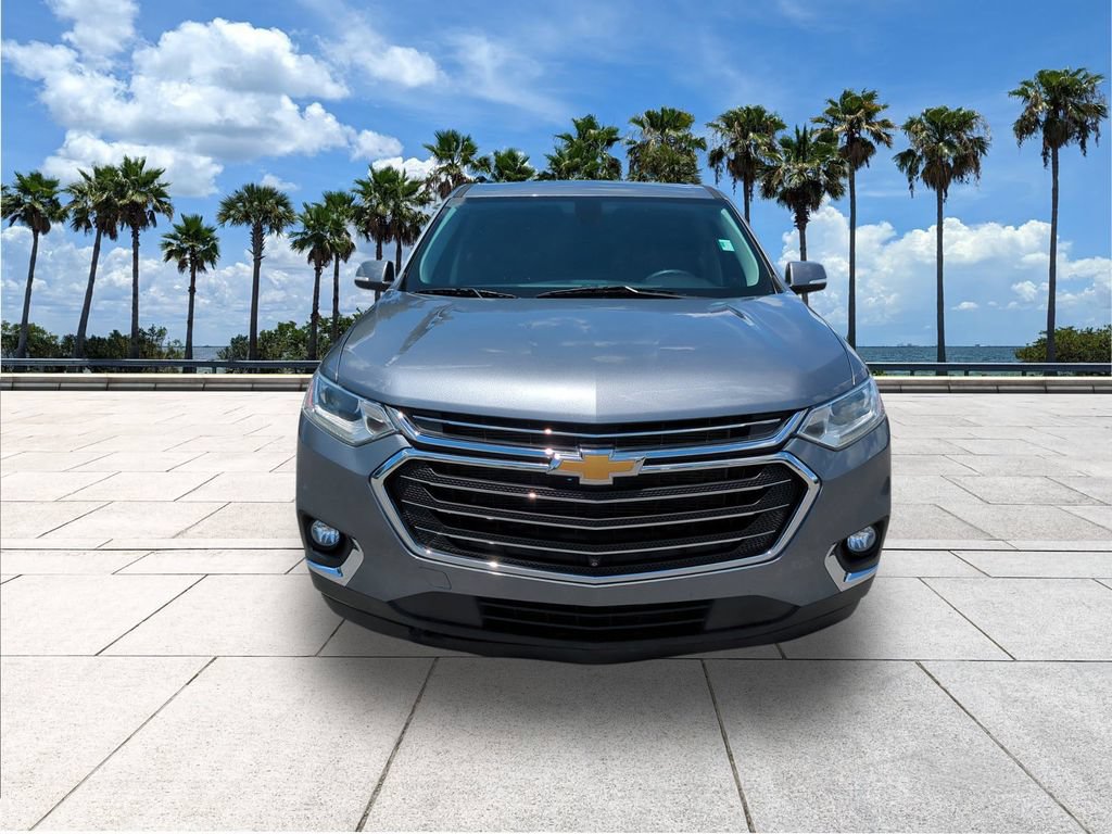 Used 2021 Chevrolet Traverse LT w/ LT Premium Package FWD image 2