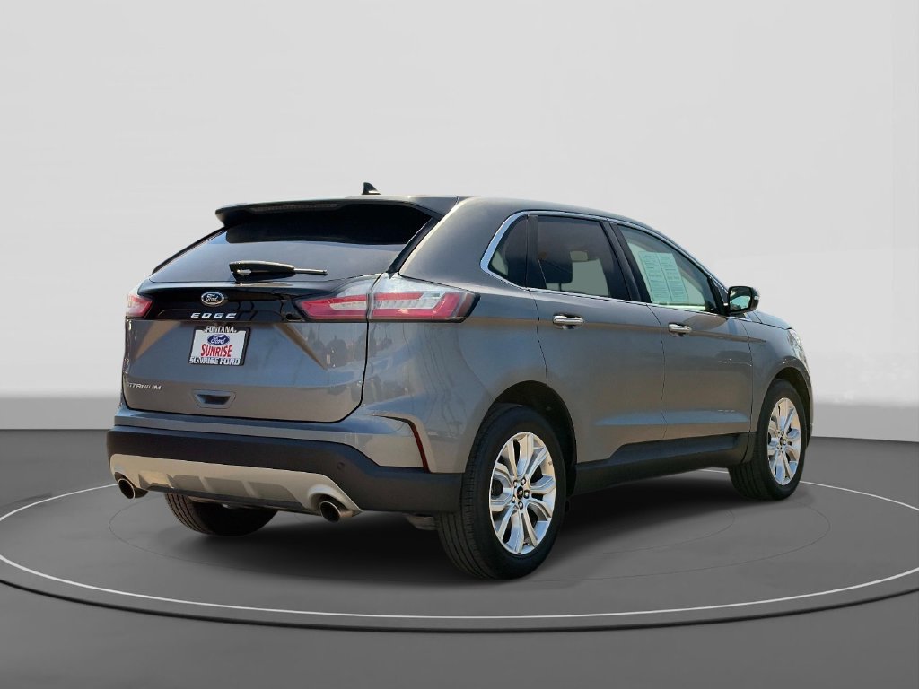 Certified 2023 Ford Edge Titanium AWD/4WD image 5