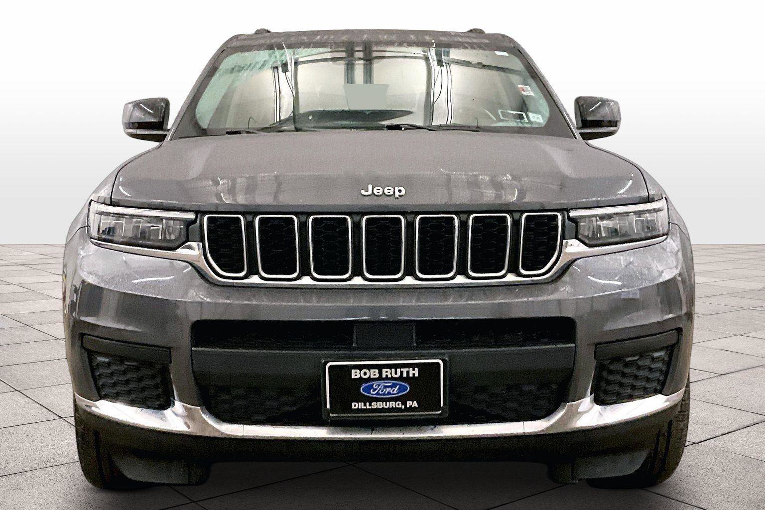 Used 2021 Jeep Grand Cherokee L Laredo w/ Luxury Tech Group I image 3