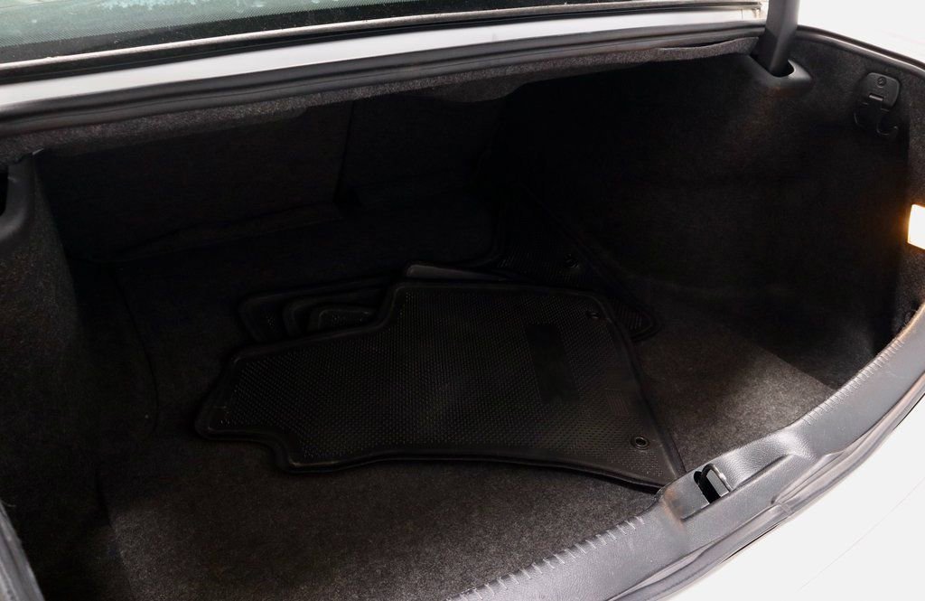 Used 2022 Chrysler 300 Touring image 17