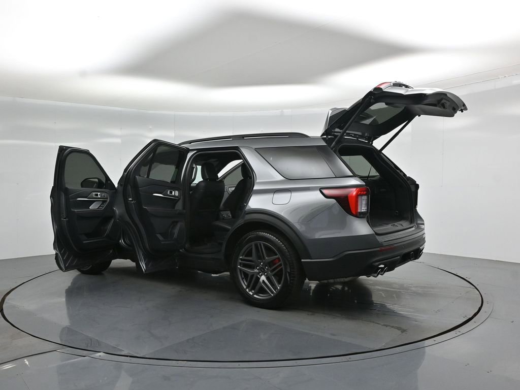 Certified 2025 Ford Explorer ST w/ Sun And Sound Package AWD/4WD image 39